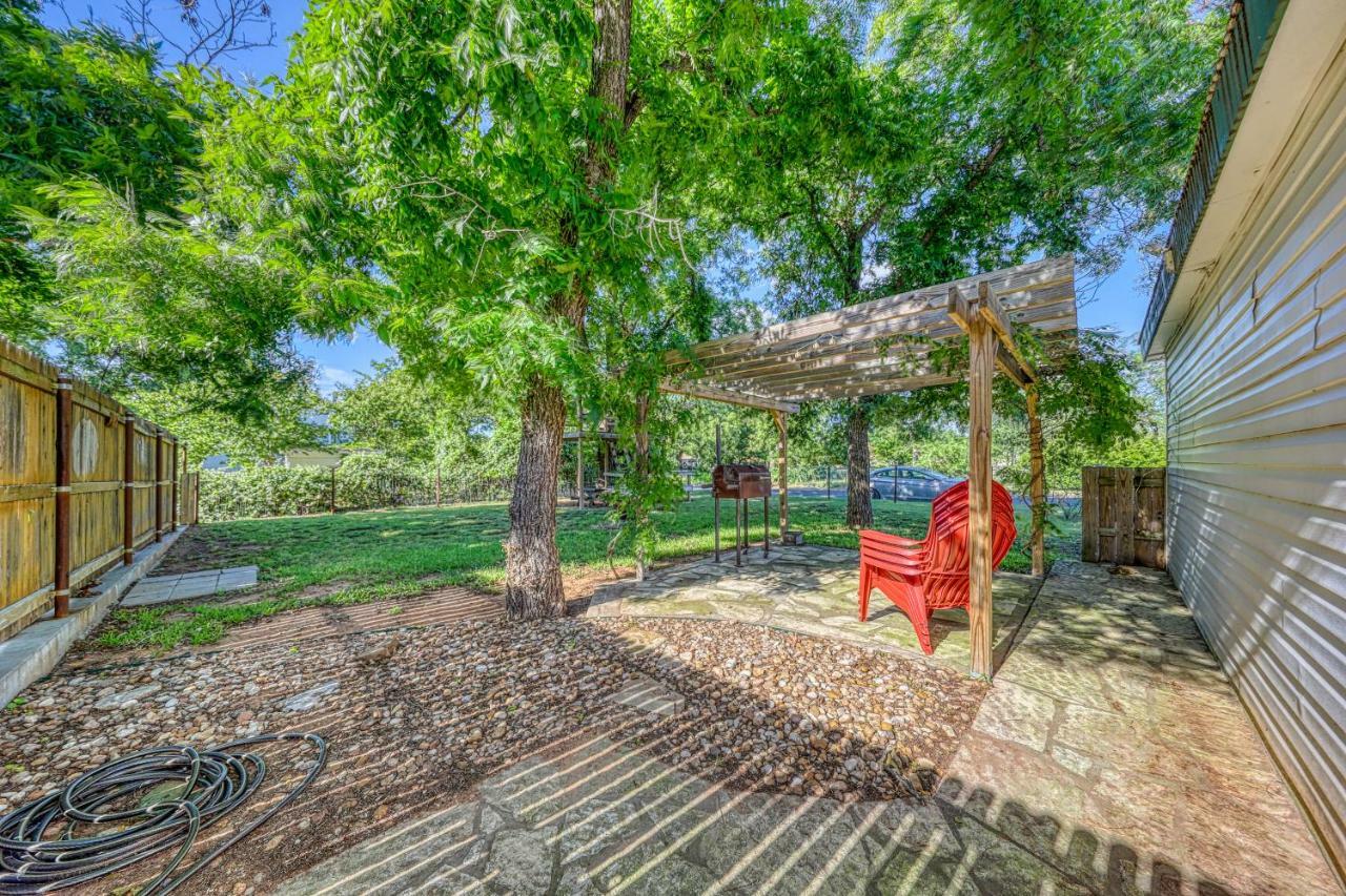 Villa Tranquility Corner à Fredericksburg Extérieur photo